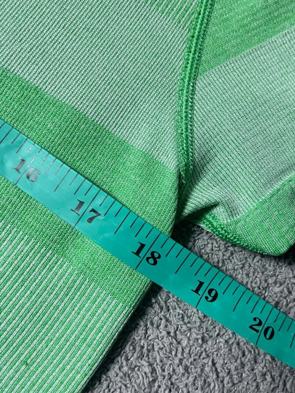 Lululemon Swiftly Tech Shirt Womens 8 Green Stripe Short Sleeve Running Top